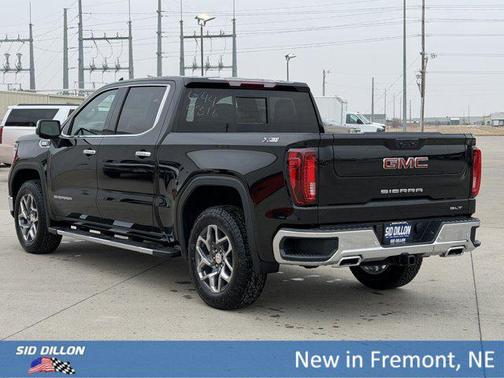 Onyx Black 2026 GMC Sierra 1500 SLT