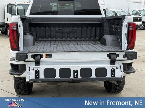 Summit White 2026 GMC Sierra 2500 Denali