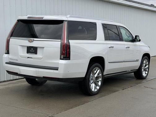 2018 Cadillac Escalade ESV Premium Luxury