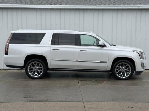 2018 Cadillac Escalade ESV Premium Luxury