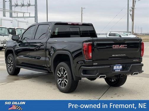 Onyx Black 2024 GMC Sierra 1500 AT4