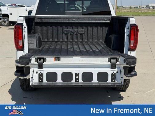 Summit White 2026 GMC Sierra 1500 SLT