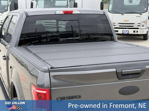 DK. GRAY 2015 Ford F-150 XLT