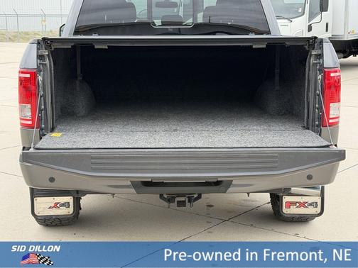 DK. GRAY 2015 Ford F-150 XLT