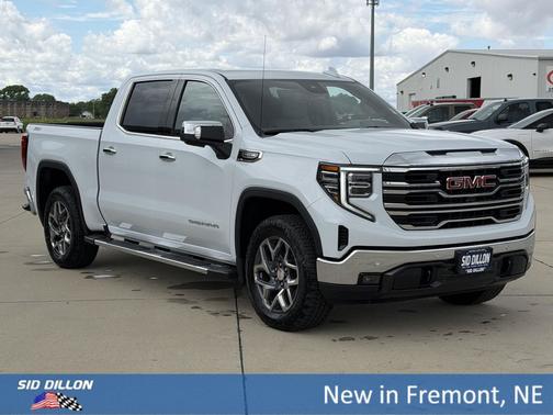 Glacier White Tricoat 2026 GMC Sierra 1500 SLT