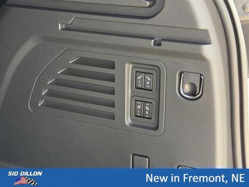 Iridescent White Tricoat 2026 Buick Enclave Preferred FWD