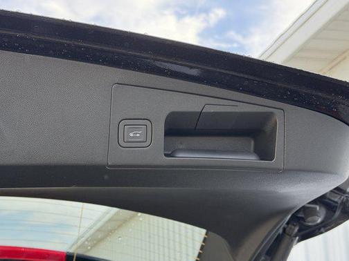 Stellar Black Metallic 2026 Cadillac XT5 Premium Luxury