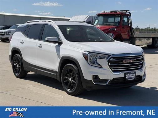Summit White 2023 GMC Terrain SLT
