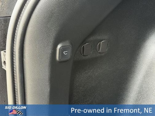 Diamond Black Crystal Pearlcoat 2020 Jeep Cherokee Limited