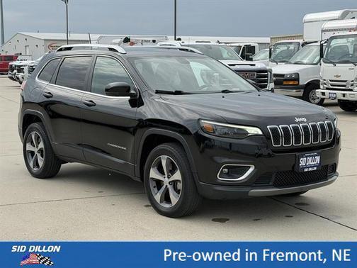 Diamond Black Crystal Pearlcoat 2020 Jeep Cherokee Limited