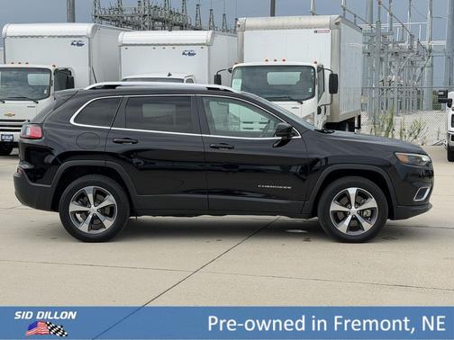 Diamond Black Crystal Pearlcoat 2020 Jeep Cherokee Limited