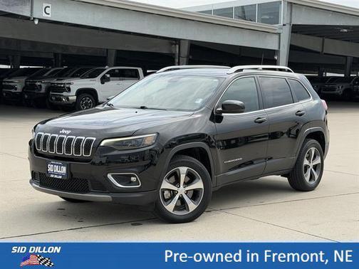 Diamond Black Crystal Pearlcoat 2020 Jeep Cherokee Limited