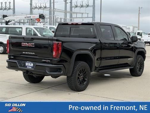 Onyx Black 2023 GMC Sierra 1500 AT4X