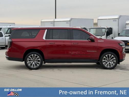 2025 Chevrolet Suburban 4WD High Country
