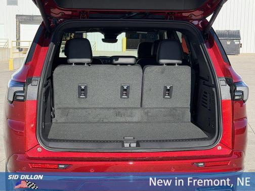 cherry red tintcoat 2026 Buick Enclave Avenir FWD