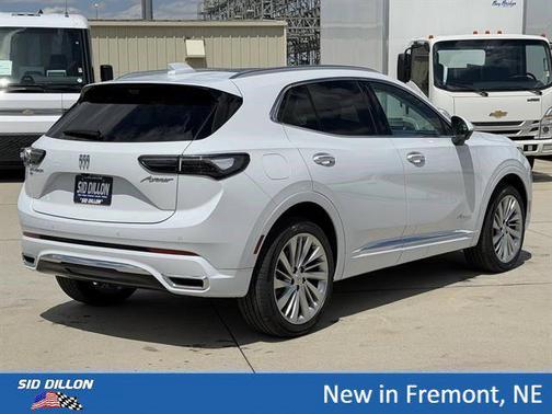 Iridescent White Tricoat 2026 Buick Envision Avenir AWD