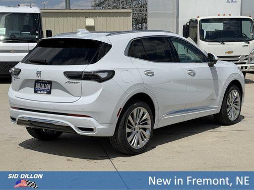 Iridescent White Tricoat 2026 Buick Envision Avenir AWD