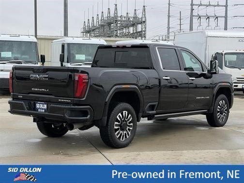 Onyx Black 2024 GMC Sierra 2500 Denali Ultimate