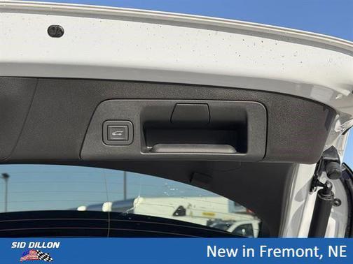 Summit White 2026 Buick Envision Sport Touring AWD