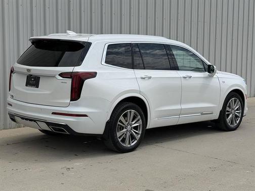 Crystal White Tricoat 2024 Cadillac XT6 Premium Luxury AWD