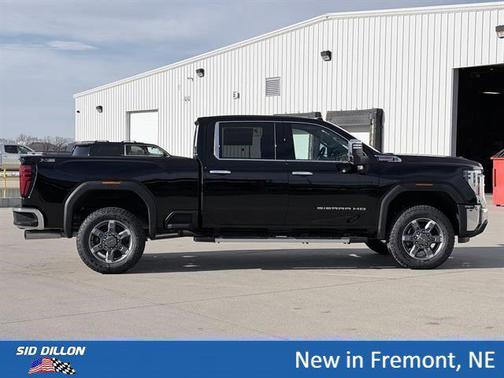 Onyx Black 2026 GMC Sierra 2500 SLT