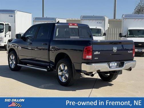 True Blue Pearlcoat 2019 RAM 1500 Big Horn