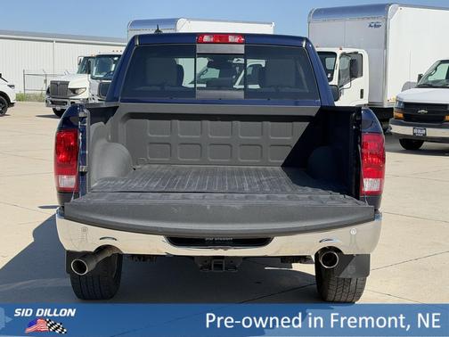 True Blue Pearlcoat 2019 RAM 1500 Big Horn