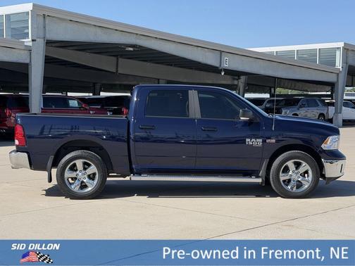 True Blue Pearlcoat 2019 RAM 1500 Big Horn