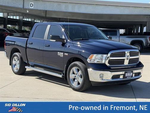 True Blue Pearlcoat 2019 RAM 1500 Big Horn