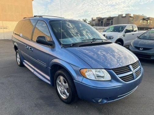 Blue 2007 Dodge Grand Caravan SXT