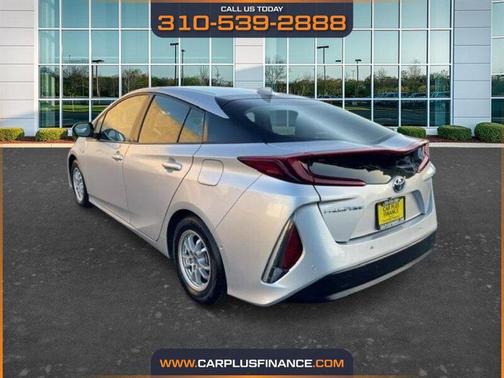 Classic Silver Metallic 2017 Toyota Prius Prime Advanced