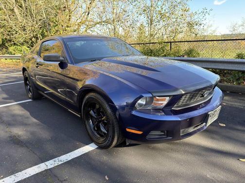 2010 Ford Mustang Premium