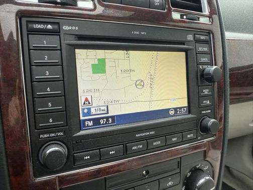 2005 Chrysler 300C Base