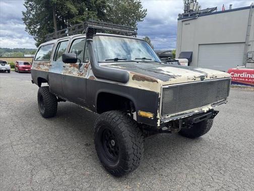 1989 Chevrolet Suburban V20 4dr 4WD SUV