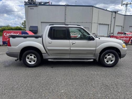 2002 Ford Explorer Sport Trac Base