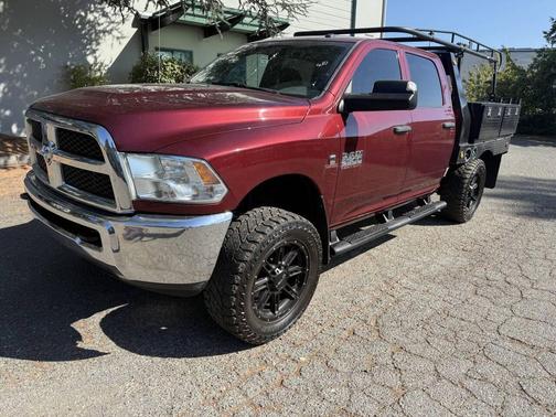2018 RAM 2500 Tradesman Crew Cab 4x4 6'4' Box