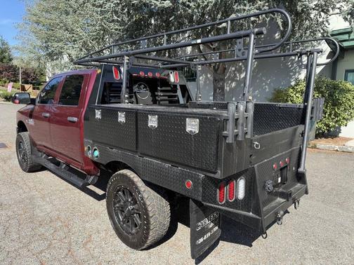 2018 RAM 2500 Tradesman Crew Cab 4x4 6'4' Box