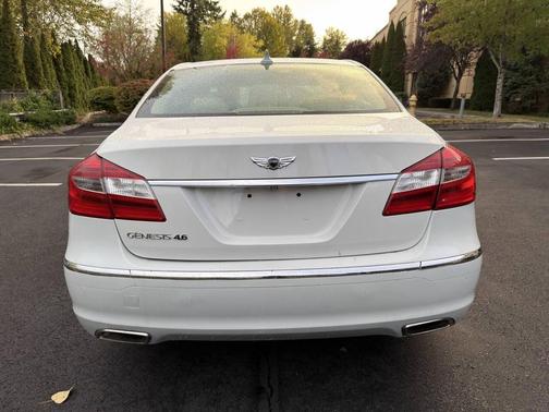 2012 Hyundai Genesis 4.6