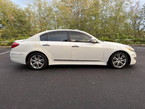 2012 Hyundai Genesis 4.6