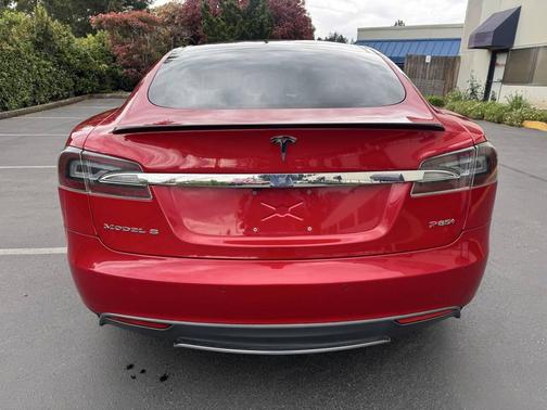 2013 Tesla Model S Performance