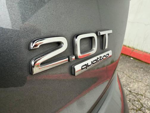 2015 Audi Q3 2.0T Premium Plus