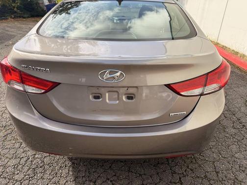2012 Hyundai ELANTRA Limited