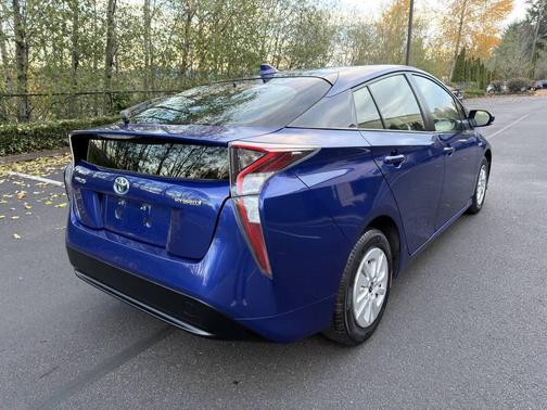 2016 Toyota Prius Two