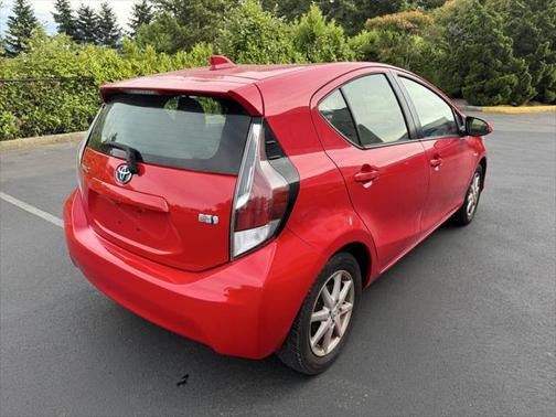 2015 Toyota Prius c Three