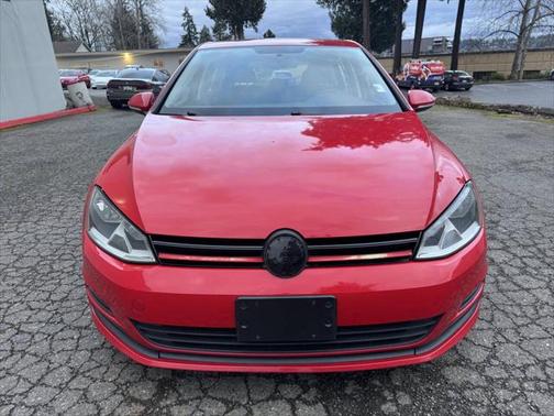 2017 Volkswagen Golf TSI S 4-Door