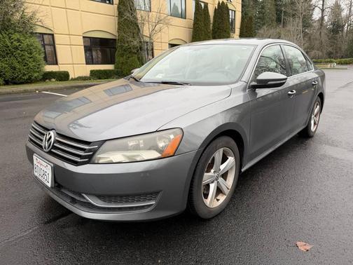 2012 Volkswagen Passat 2.5 SE