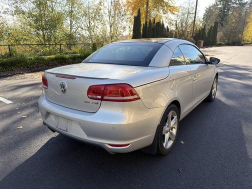 2012 Volkswagen Eos Lux
