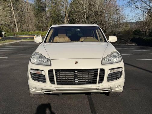 2008 Porsche Cayenne GTS