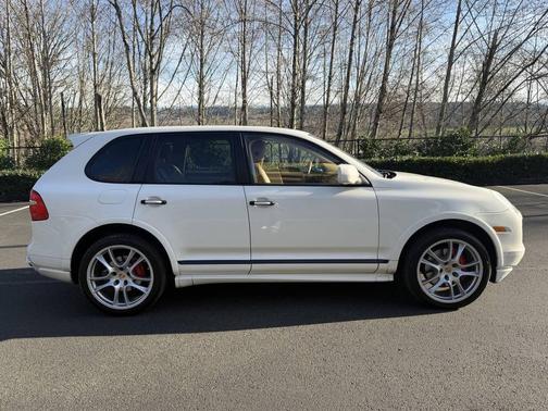 2008 Porsche Cayenne GTS