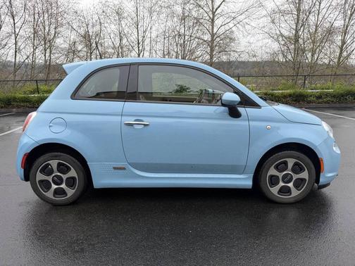 2016 FIAT 500e Battery Electric